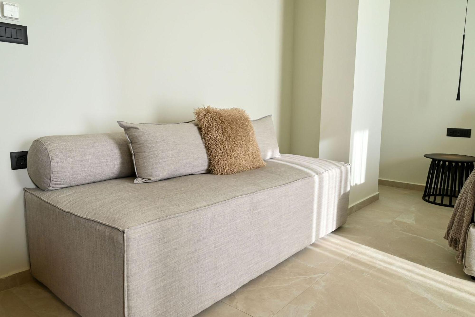 Rhotheon Suites In Ialysos  Bagian luar foto