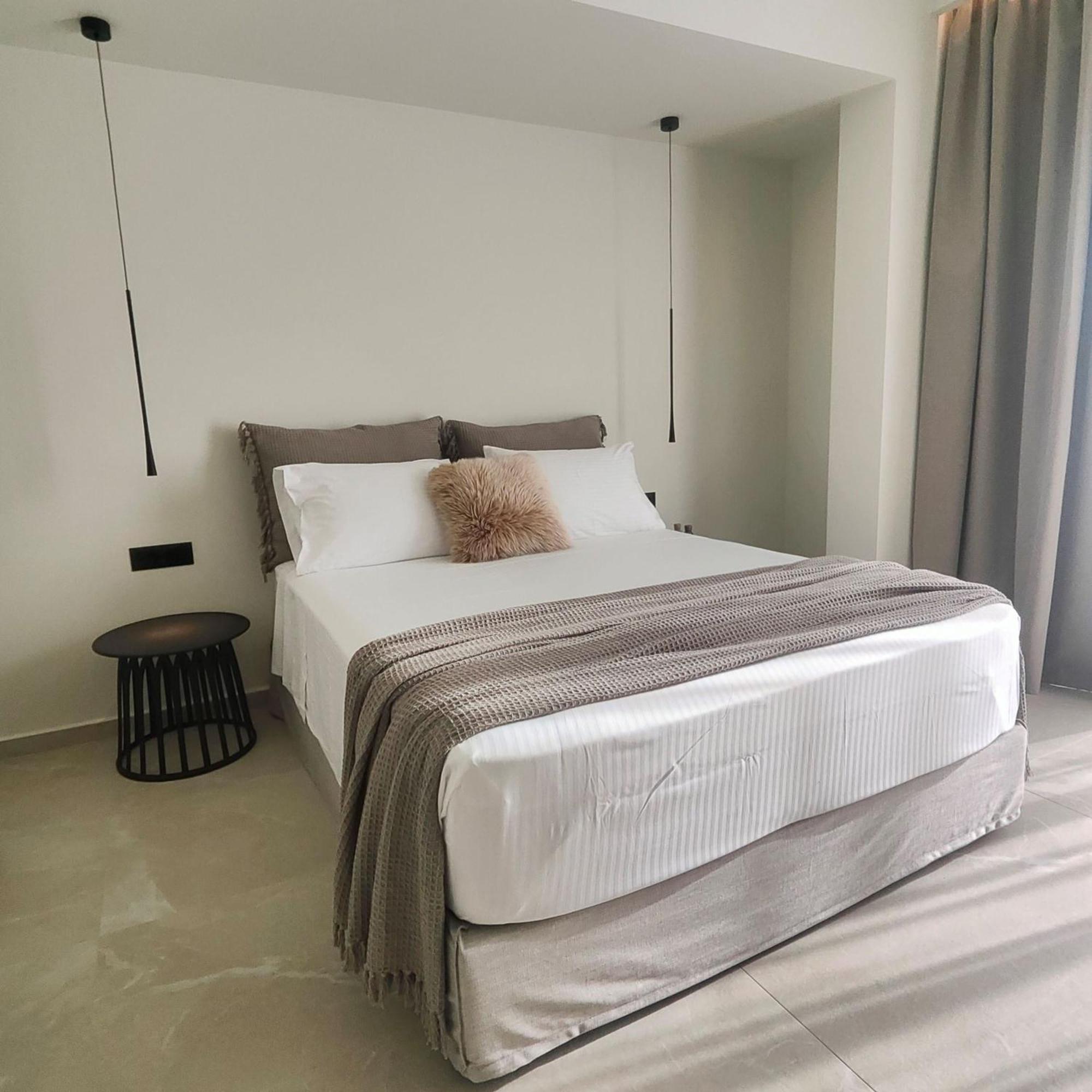 Rhotheon Suites In Ialysos  Bagian luar foto