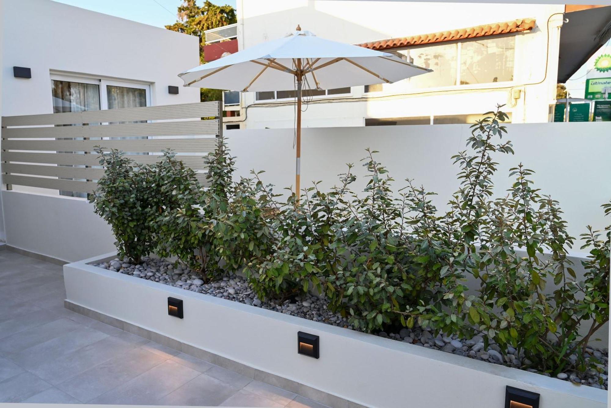 Rhotheon Suites In Ialysos  Bagian luar foto